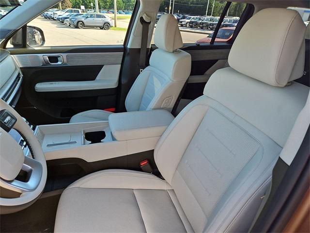 used 2025 Hyundai SANTA FE HEV car, priced at $44,000