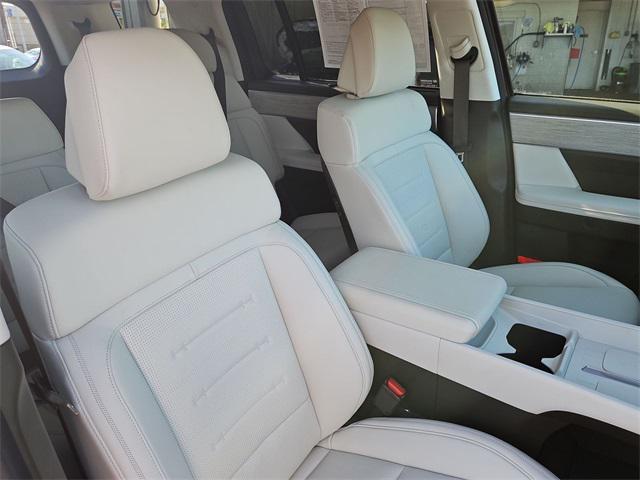 used 2025 Hyundai SANTA FE HEV car, priced at $44,000