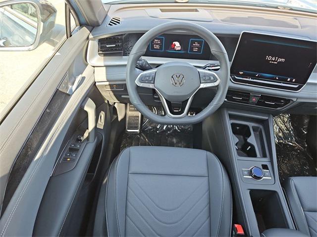 new 2025 Volkswagen Tiguan car, priced at $36,662