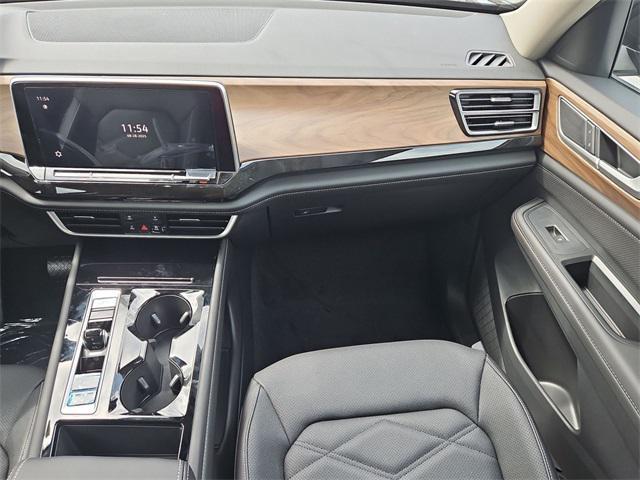 new 2026 Volkswagen Atlas car, priced at $45,664