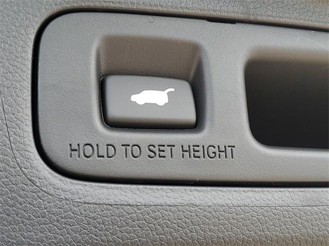 new 2026 Honda CR-V Hybrid car, priced at $40,575