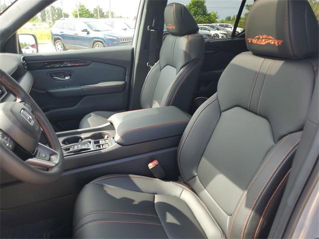 new 2025 Honda Pilot car, priced at $47,888