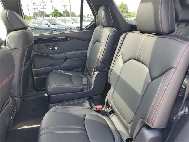 new 2025 Honda Pilot car, priced at $47,888