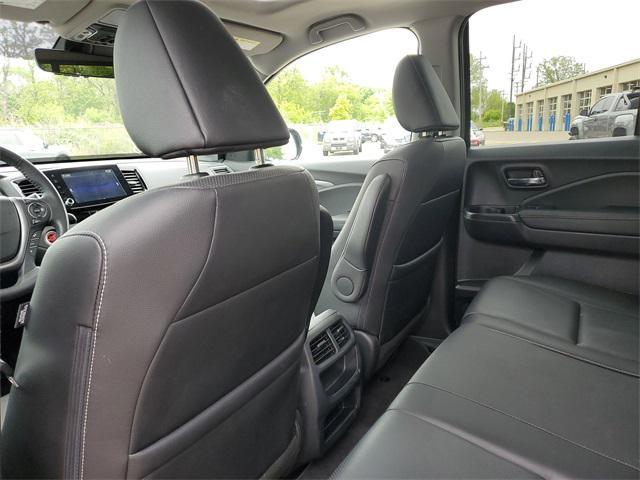 used 2023 Honda Ridgeline car, priced at $35,000