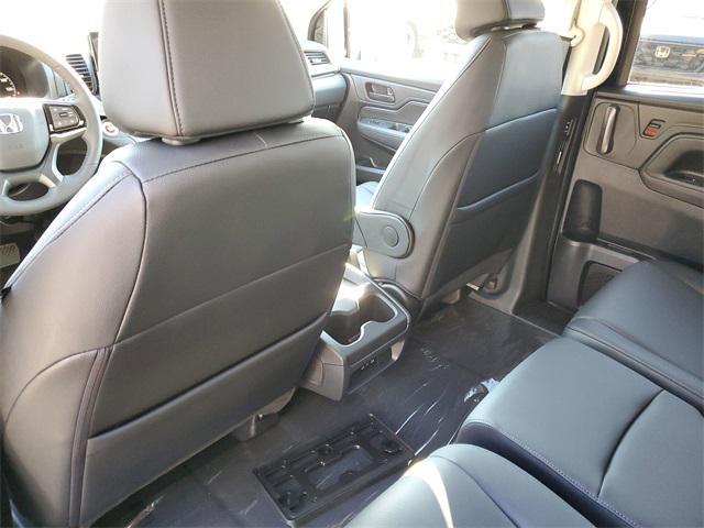 new 2026 Honda Odyssey car, priced at $43,650