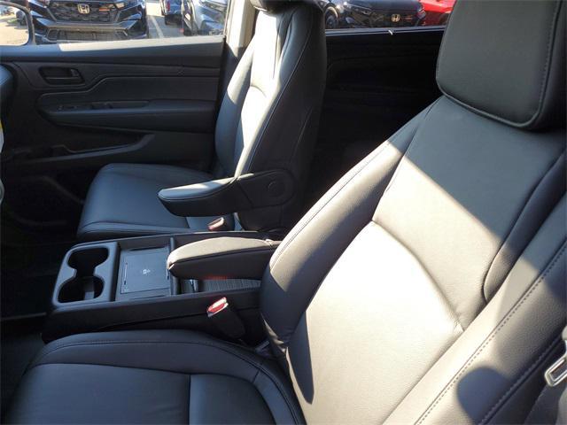 new 2026 Honda Odyssey car, priced at $43,650