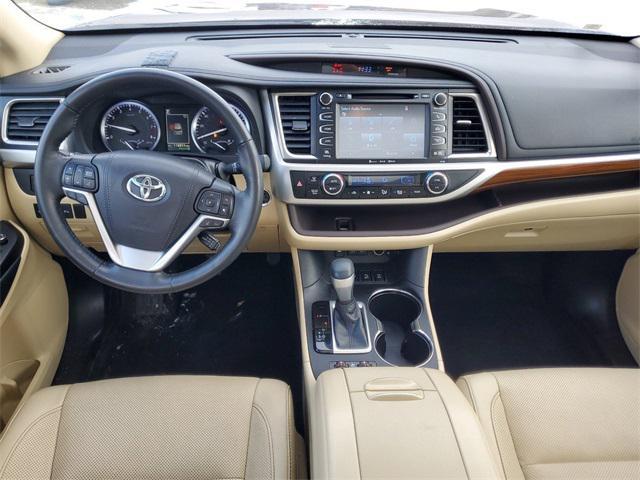 used 2018 Toyota Highlander car, priced at $22,602