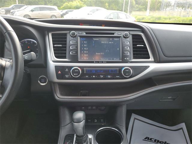 used 2017 Toyota Highlander car, priced at $19,615
