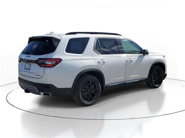 new 2025 Honda Pilot car, priced at $50,132