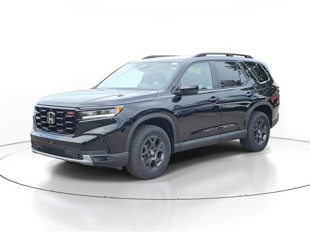 new 2025 Honda Pilot car, priced at $47,888