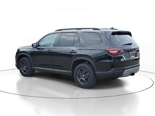 new 2025 Honda Pilot car, priced at $47,888