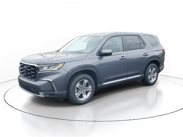 new 2025 Honda Pilot car, priced at $44,995