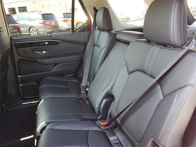 new 2025 Honda Pilot car, priced at $44,750