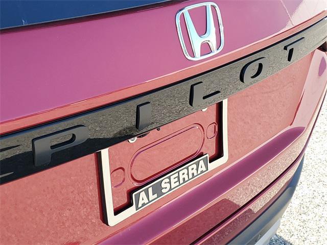 new 2025 Honda Pilot car, priced at $44,750
