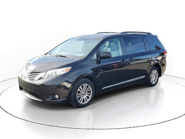 used 2014 Toyota Sienna car, priced at $14,105