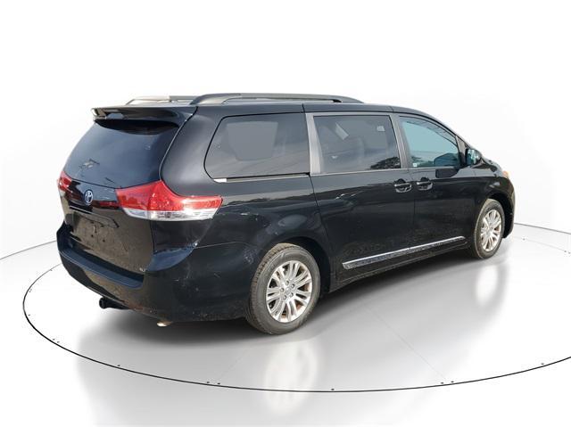 used 2014 Toyota Sienna car, priced at $14,105