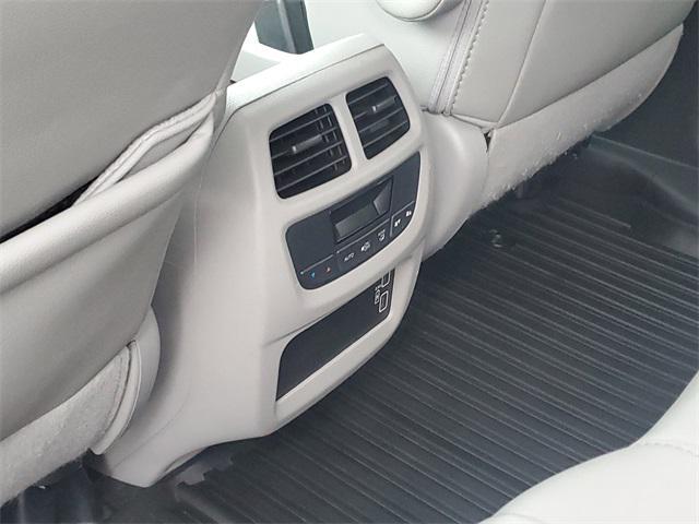 used 2022 Honda Pilot car, priced at $32,000