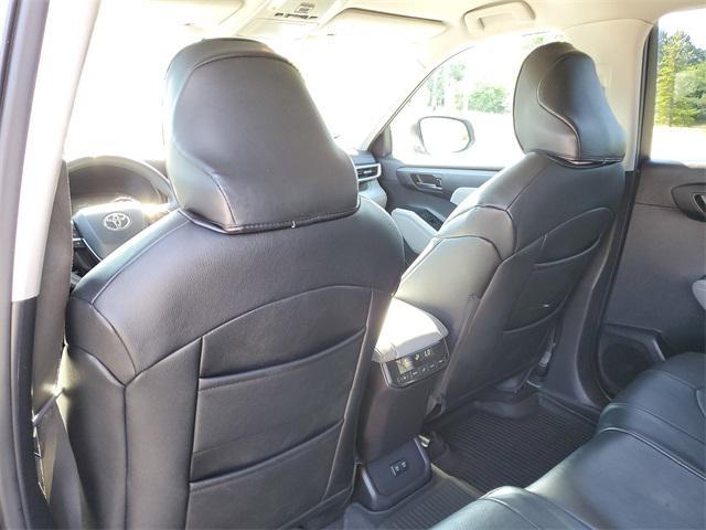 used 2021 Toyota Highlander car, priced at $24,434