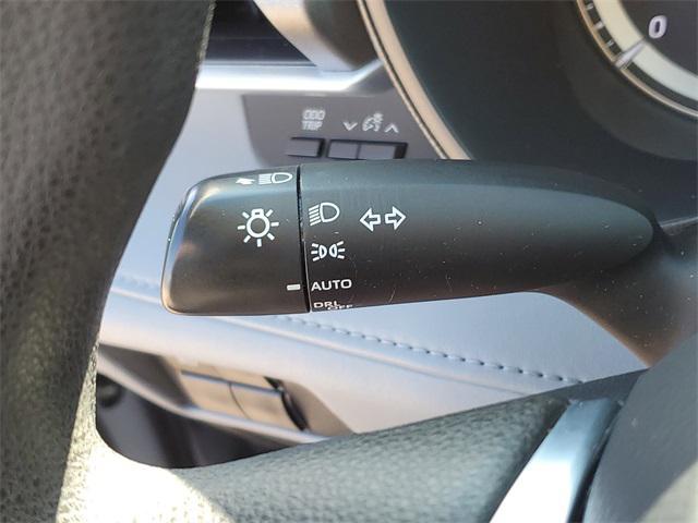 used 2021 Toyota Highlander car, priced at $24,434