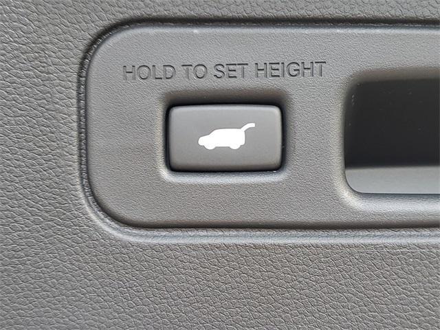 new 2025 Honda Pilot car, priced at $47,933