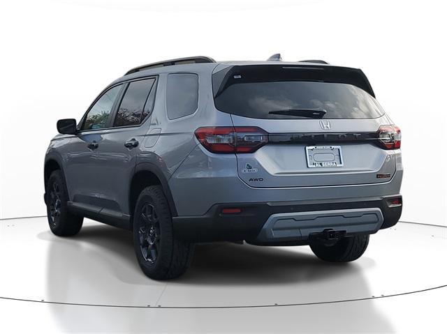 new 2025 Honda Pilot car, priced at $47,933