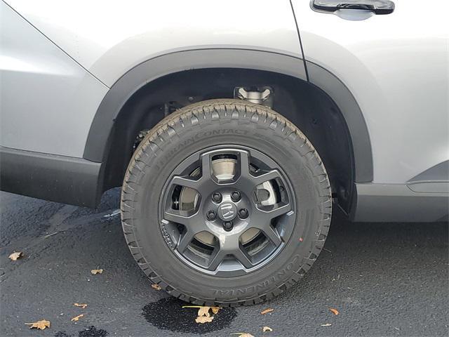 new 2025 Honda Pilot car, priced at $47,933