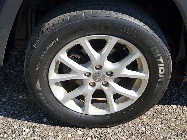 used 2018 Jeep Cherokee car, priced at $14,399