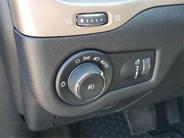 used 2018 Jeep Cherokee car, priced at $14,399