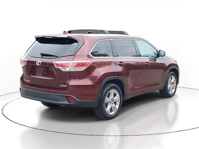 used 2016 Toyota Highlander car, priced at $17,510