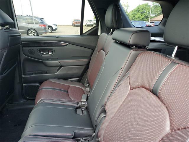 new 2025 Honda Pilot car, priced at $52,753