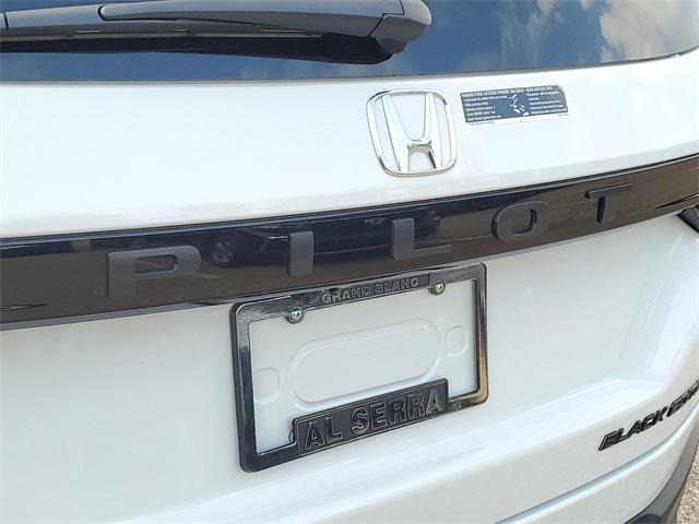 new 2025 Honda Pilot car, priced at $52,753