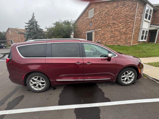 used 2019 Chrysler Pacifica car, priced at $23,733