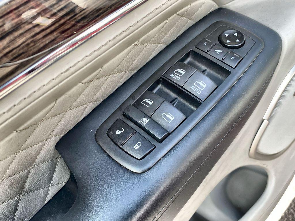 used 2021 Jeep Grand Cherokee car, priced at $36,000