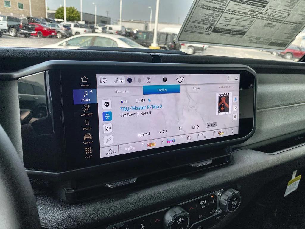 new 2025 Jeep Wrangler car, priced at $41,969