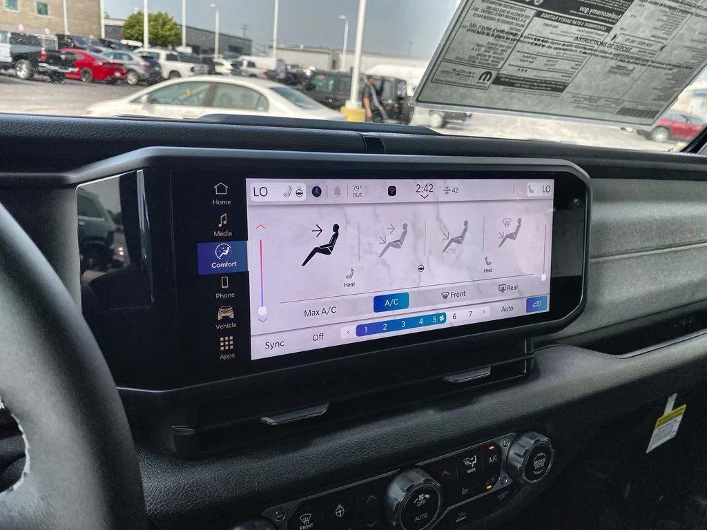 new 2025 Jeep Wrangler car, priced at $41,969