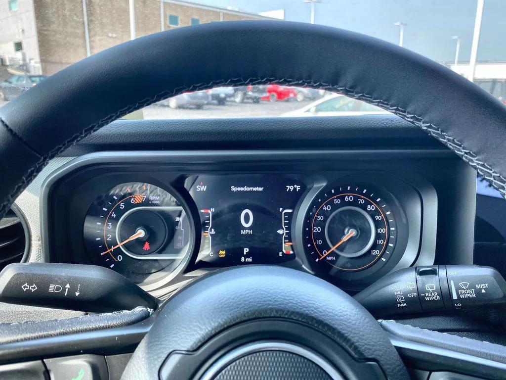 new 2025 Jeep Wrangler car, priced at $41,969