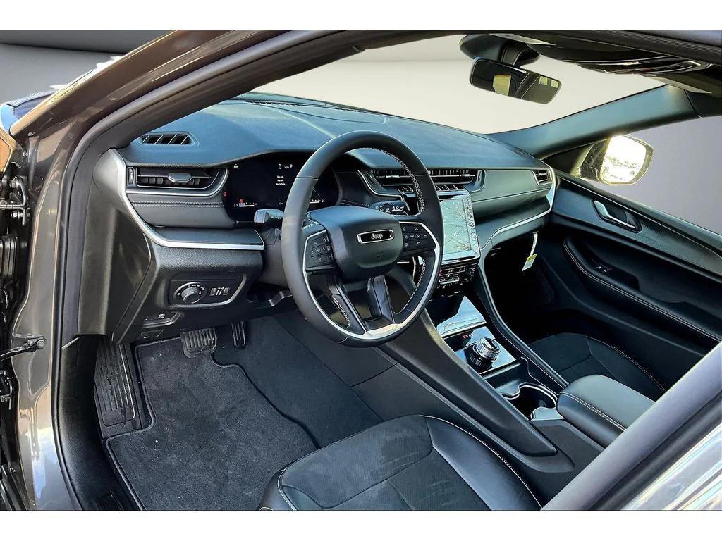 new 2025 Jeep Grand Cherokee L car, priced at $41,484