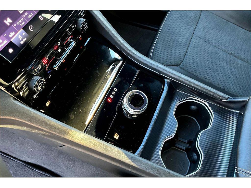 new 2025 Jeep Grand Cherokee L car, priced at $41,484