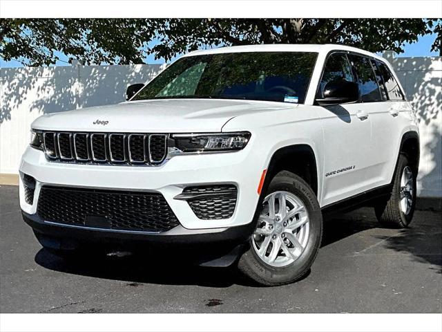 new 2025 Jeep Grand Cherokee car, priced at $41,580