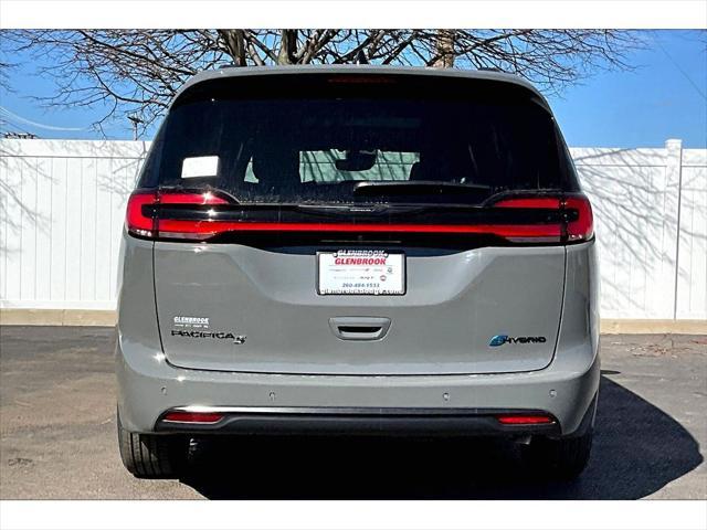 new 2025 Chrysler Pacifica Hybrid car, priced at $52,325