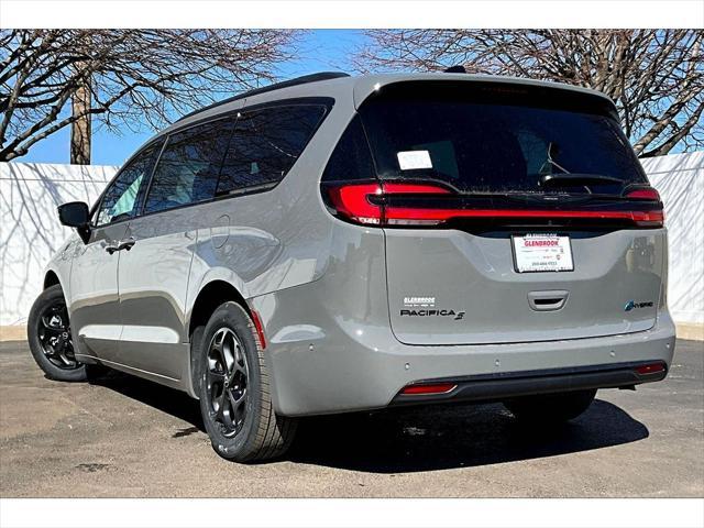 new 2025 Chrysler Pacifica Hybrid car, priced at $52,325