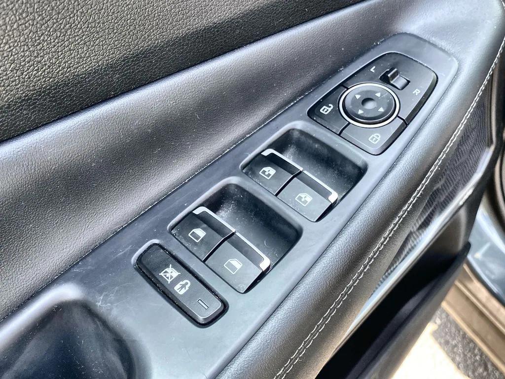 used 2020 Hyundai Santa Fe car, priced at $23,500
