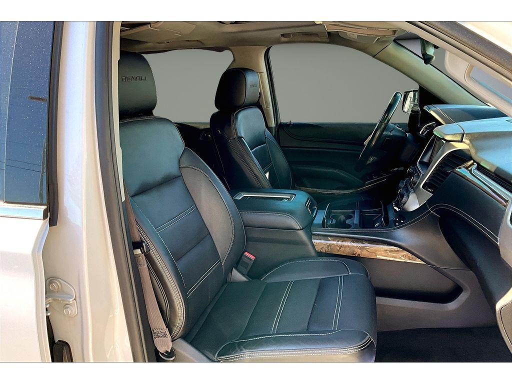 used 2016 GMC Yukon car, priced at $20,987