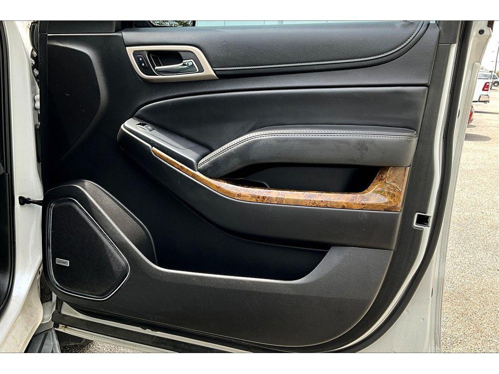 used 2016 GMC Yukon car, priced at $20,987