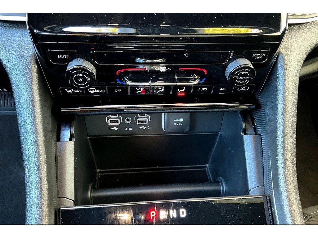 new 2025 Jeep Grand Cherokee L car, priced at $38,864