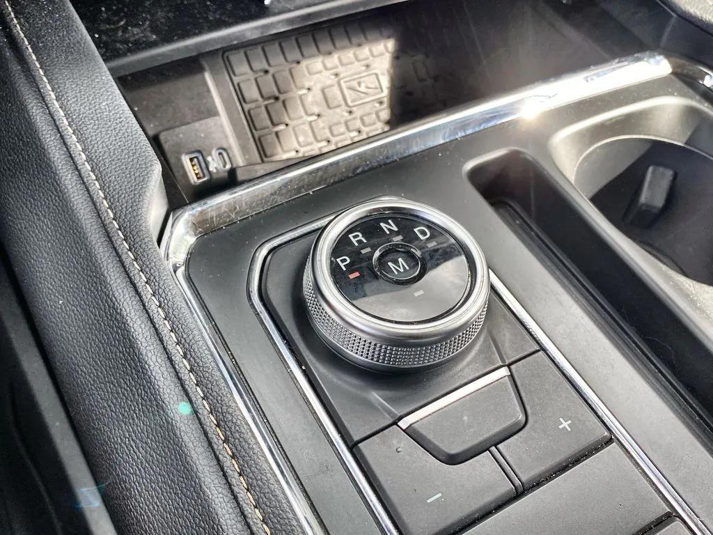used 2023 Ford Expedition car, priced at $51,900