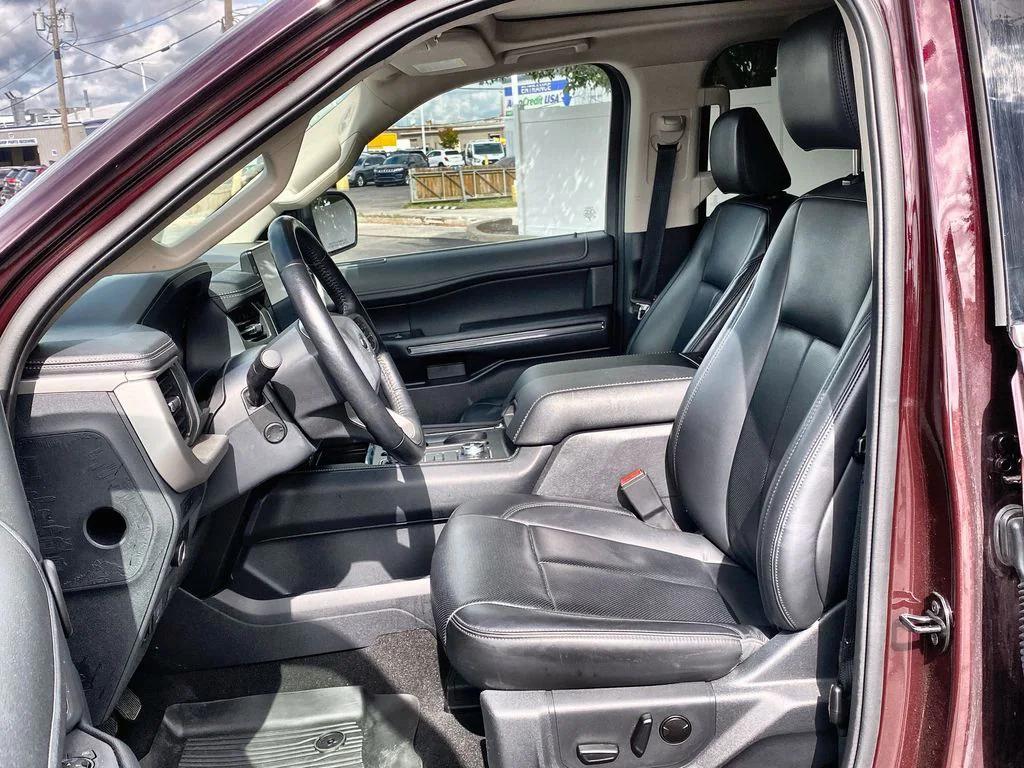 used 2023 Ford Expedition car, priced at $51,900