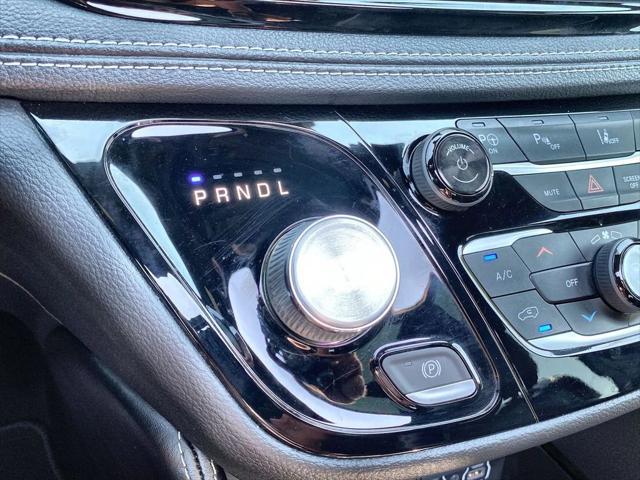 used 2022 Chrysler Pacifica Hybrid car, priced at $31,900