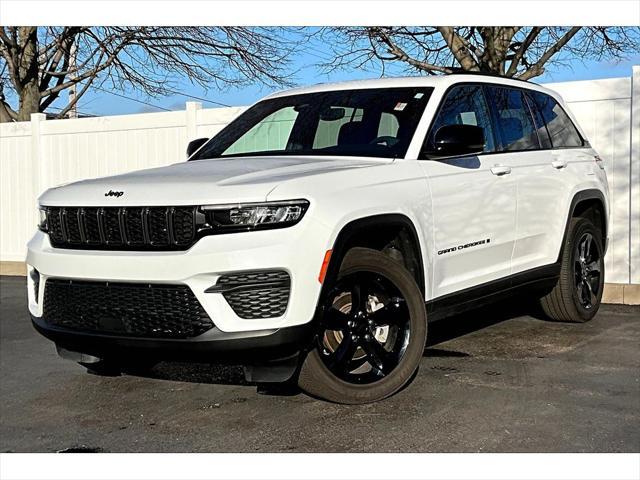 used 2023 Jeep Grand Cherokee car, priced at $34,999