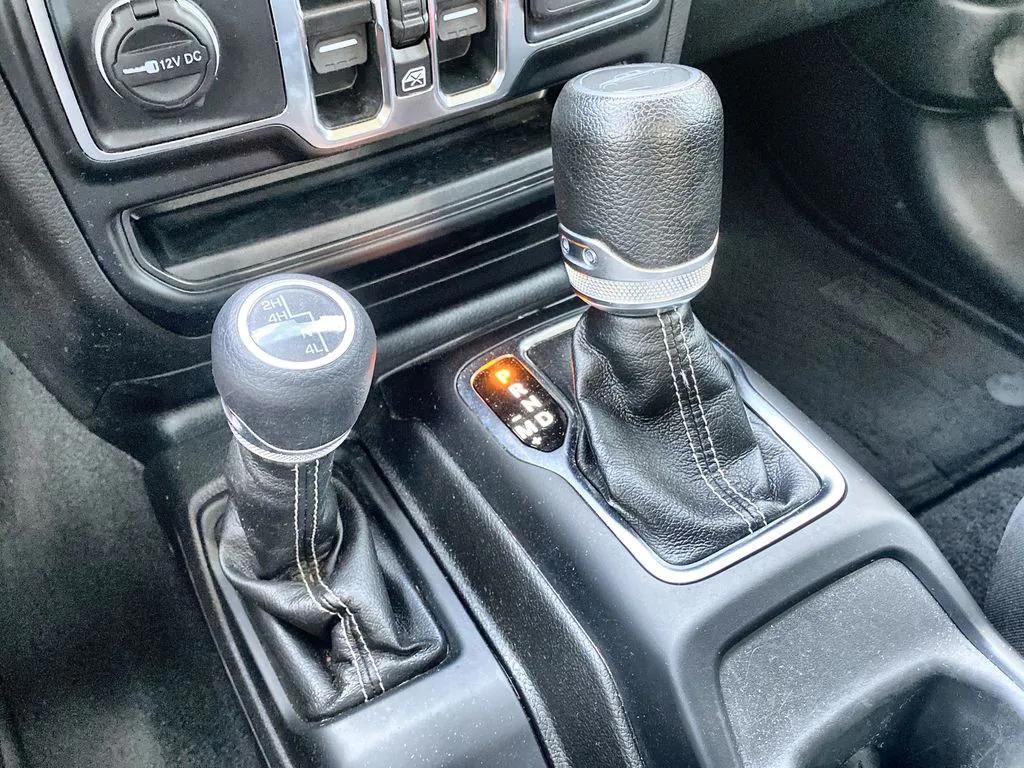 used 2023 Jeep Gladiator car, priced at $35,598